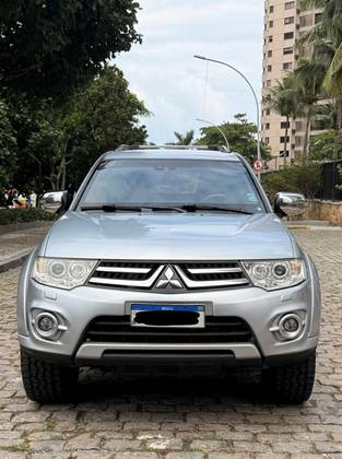 MITSUBISHI PAJERO 3.5 HPE 4X4 7 LUGARES V6 24V FLEX 4P AUTOMÁTICO MITSUBISHI PAJERO 3.5 HPE 4X4 7 LUGARES V6 24V FLEX 4P AUTOMÁTICO